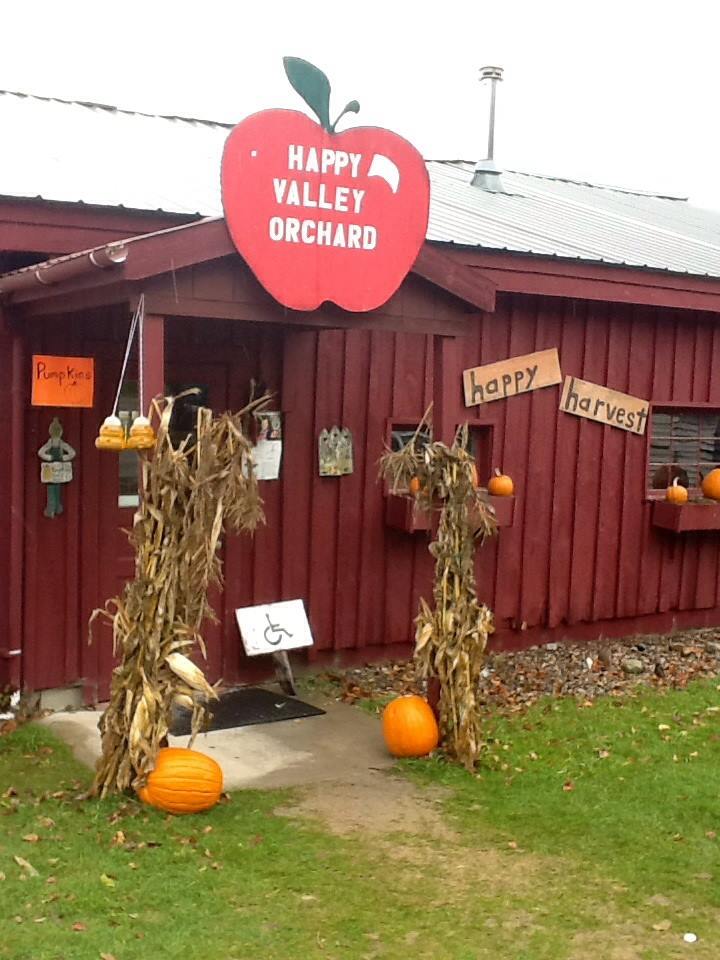 entrance to orchard farm stand